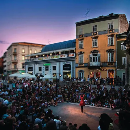 1 Bedroom Lovely In شقة