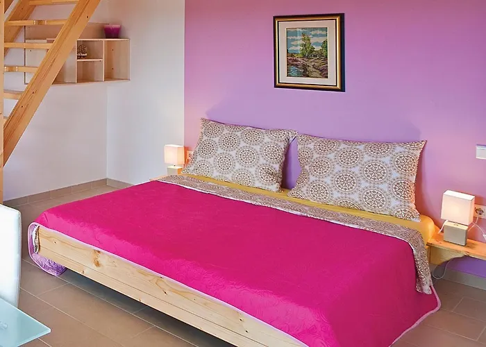 Daire 1 Bedroom Lovely In *